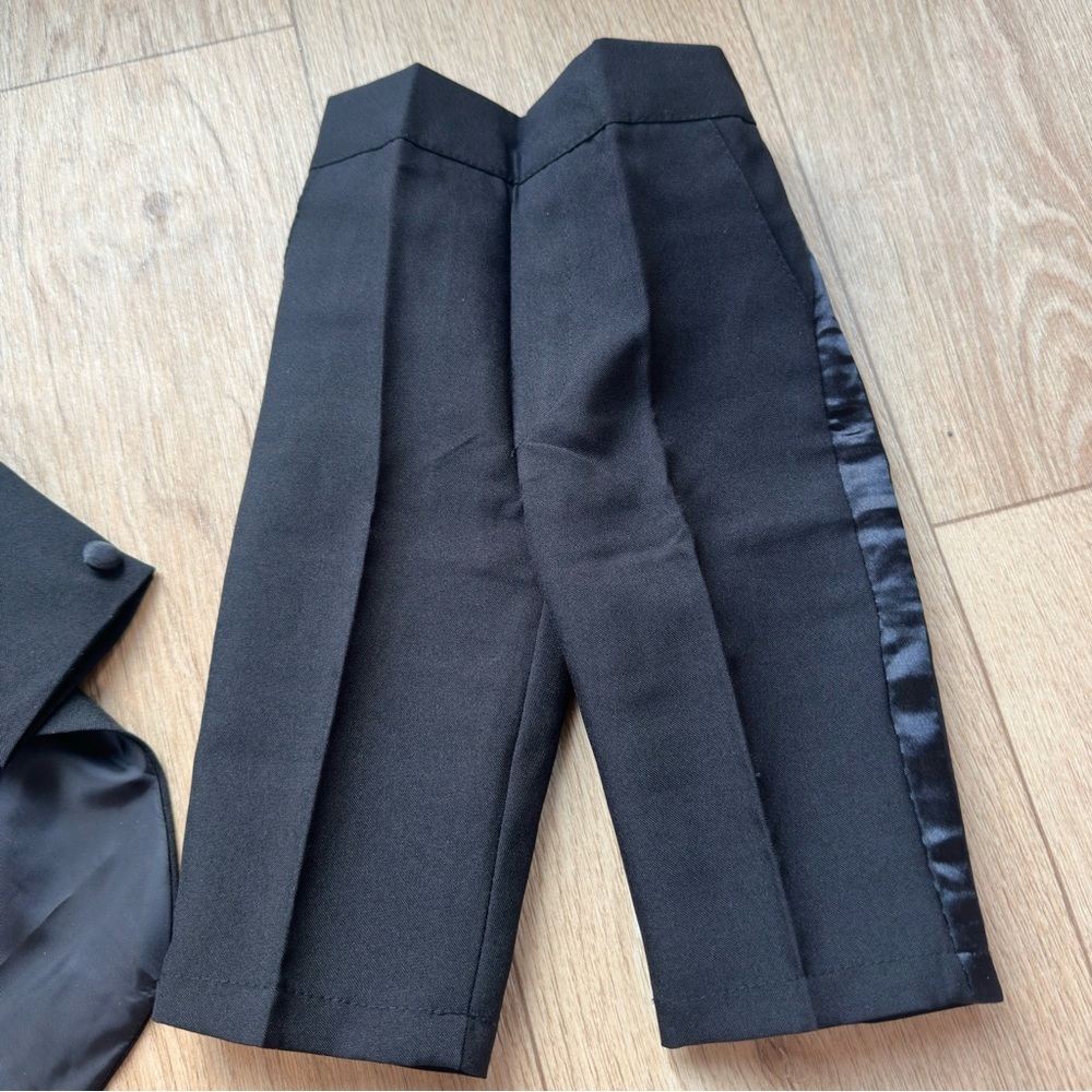 Weikexi Baby Boy 3M Black 4 Piece Suit Formal Tuxedo Set, Like New - Picture 4 of 8
